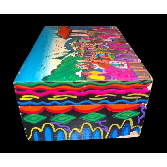 Vtg Ecuador Hand-Painted Wooden Trinket Box Folk Art Village Scene - Picture 7 of 7